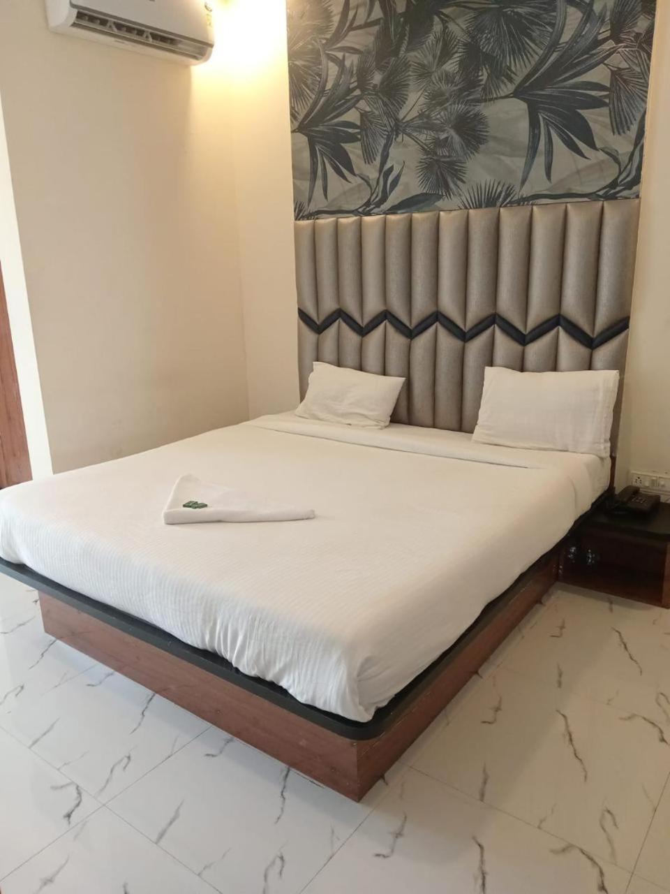 New Balaji Residency By Glitz Hotels Ulhasnagar Exterior photo
